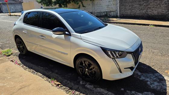PEUGEOT 208 1.0 TURBO 200 FLEX GRIFFE CVT